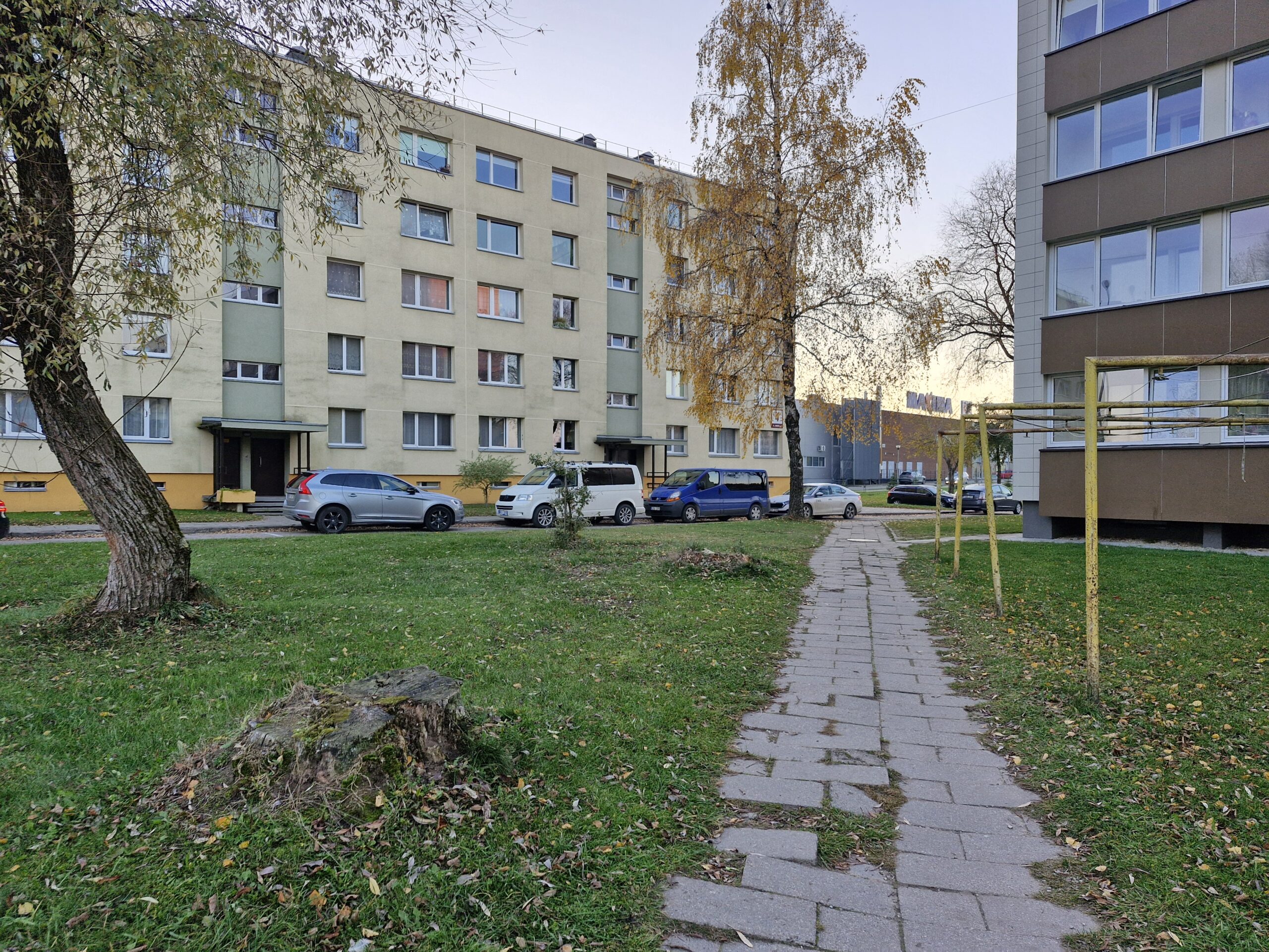Trumputis šaligatvis – spąstai praeiviams