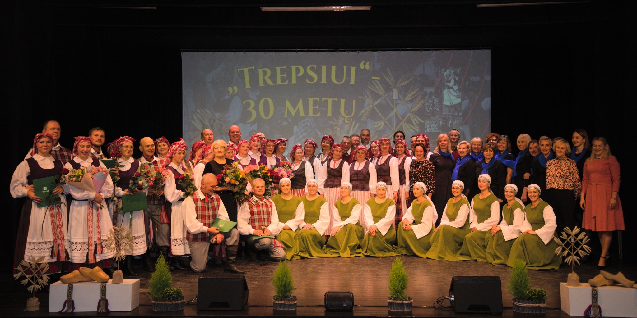 Šokio sūkuryje – trisdešimt metų