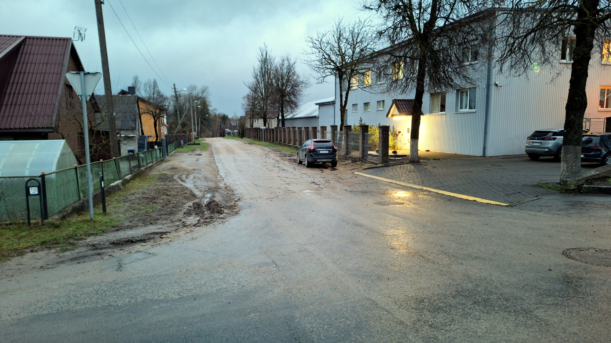 Į Ke­pyk­los ir Pie­vų gat­ves atei­na šven­tė: nu­ma­to­mas as­fal­tas
