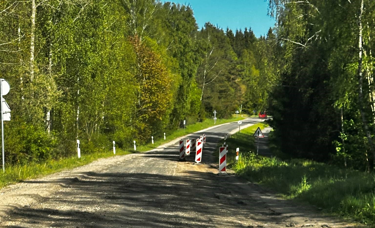 Tvarkomos labiausiai deformuotos kelio Pauošniai–Plateliai vietos