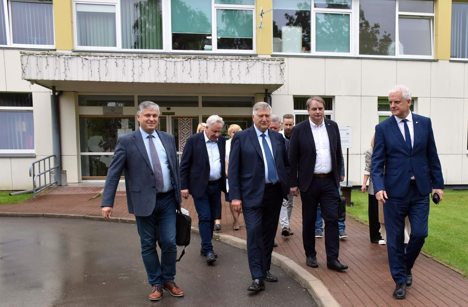 „No­rint bū­ti ge­ru dak­ta­ru rei­kia my­lė­ti žmo­gų“