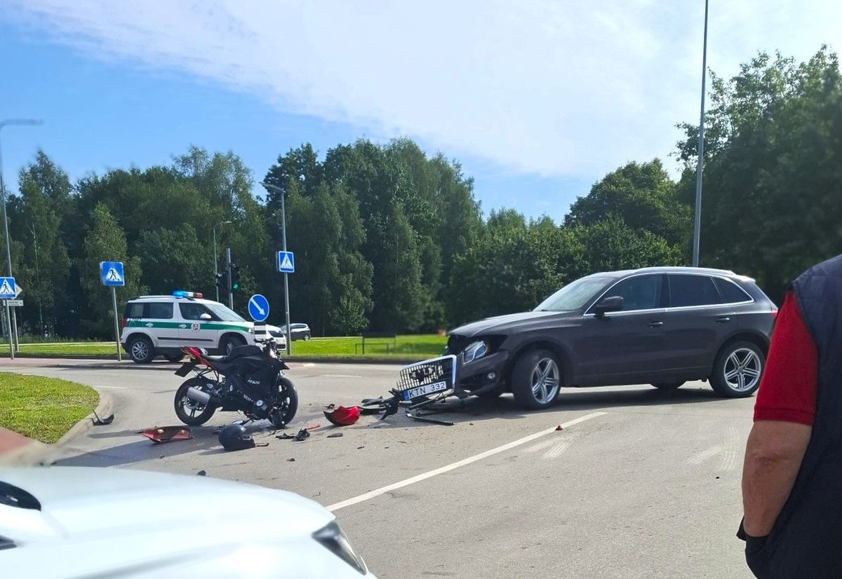 Nukentėjo motociklininkas