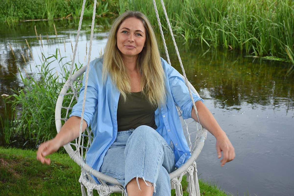 Kū­rė­jų ran­ko­se so­dy­bos virs­ta ma­žais ro­jaus kam­pe­liais