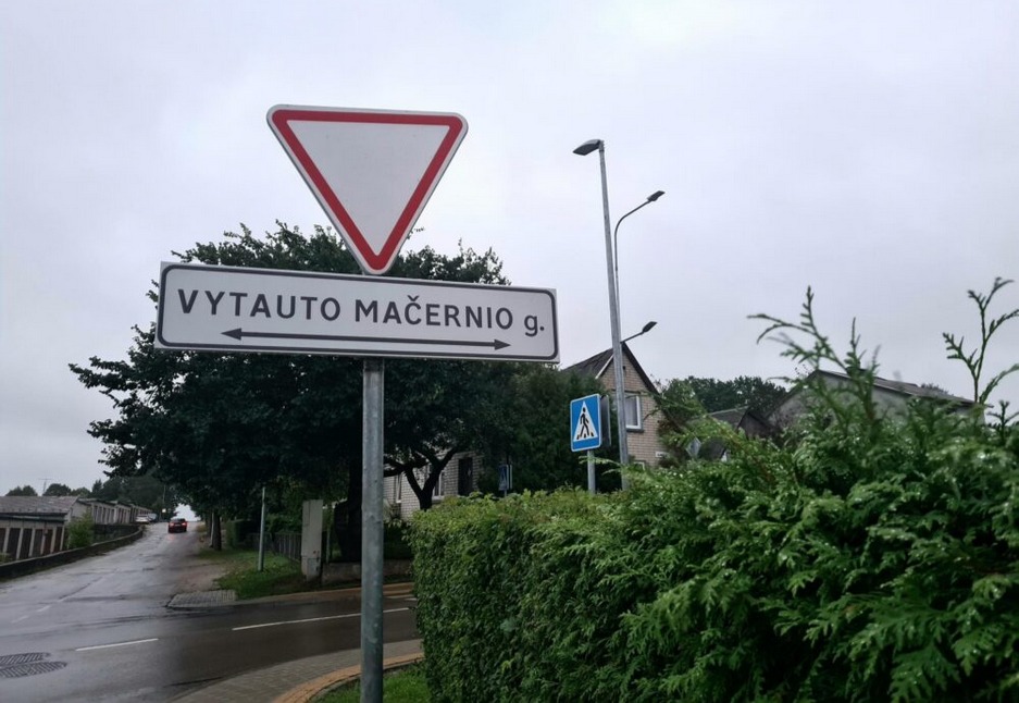 Pai­nia­va dėl gat­vės pa­va­di­ni­mo: Vy­tau­to Ma­čer­nio ar Sa­lo­mė­jos Nė­ries?