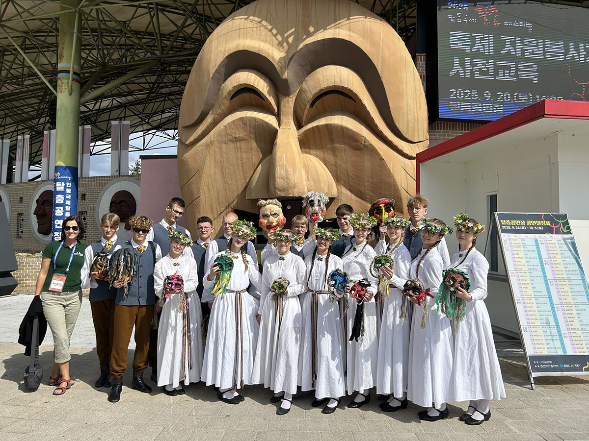 Lie­tu­viš­ki šo­kiai su­dre­bi­no to­li­mą­ją Pie­tų Ko­rė­ją