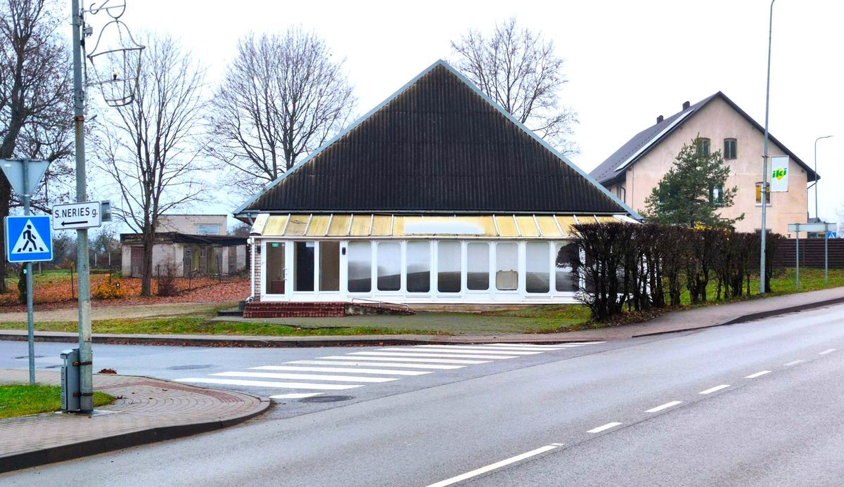 Rietave – gedulingas maršas laidojimo namams