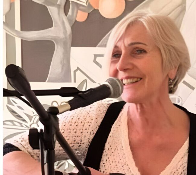 Regina Miežetienė – poetinio žodžio ir muzikos žmogus