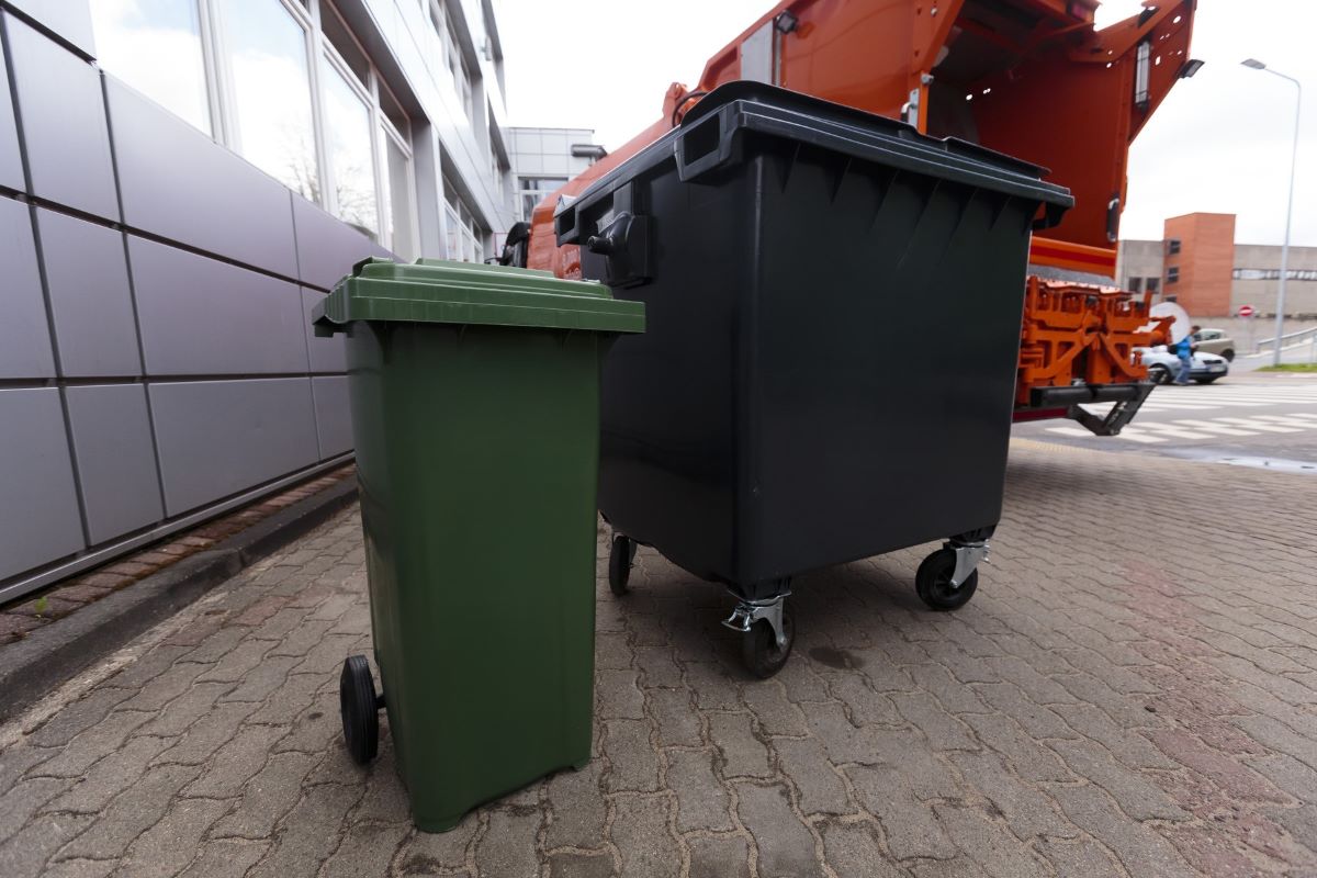 Įspėja gyventojus – nuo kovo senieji konteineriai nebebus tuštinami