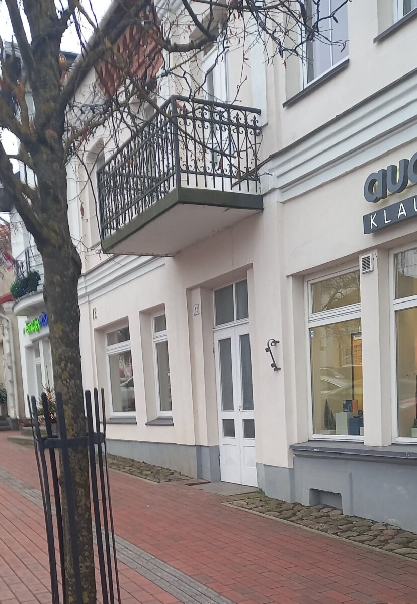 Ga­li­mas „biz­niu­kas“ ne­pa­vy­ko: ne­pri­tar­ta Sa­vi­val­dy­bės su­ma­ny­mui par­duo­ti so­cia­li­nį būs­tą mies­to cent­re už 2 000 eu­rų