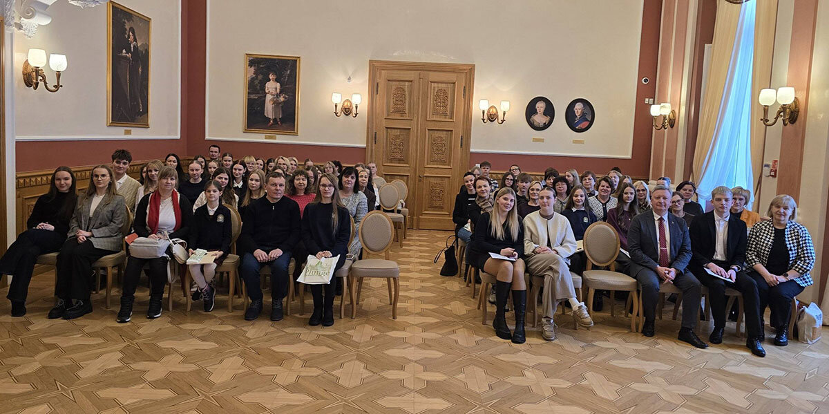 Dailyraščio konkurse – net 1 450 dalyvių