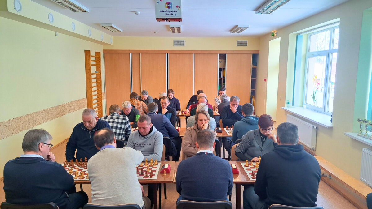 Plateliuose rungėsi šachmatininkai