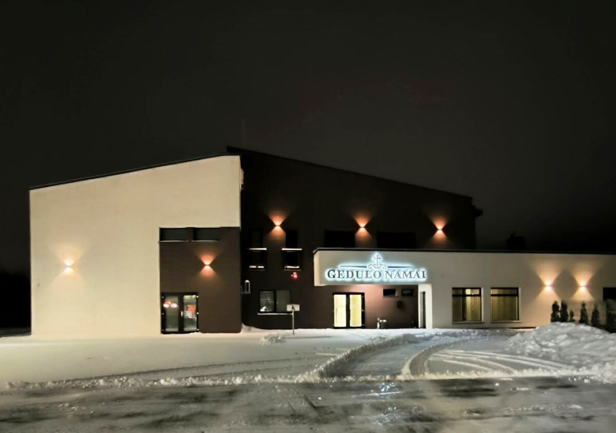 Plėšiko taikinyje atsidūrė ir gedulo namai