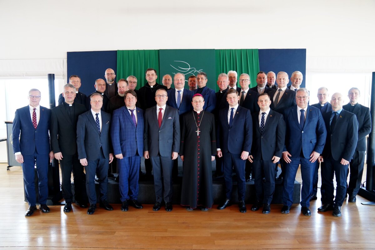 Šventasis Blažiejus sukvietė merus