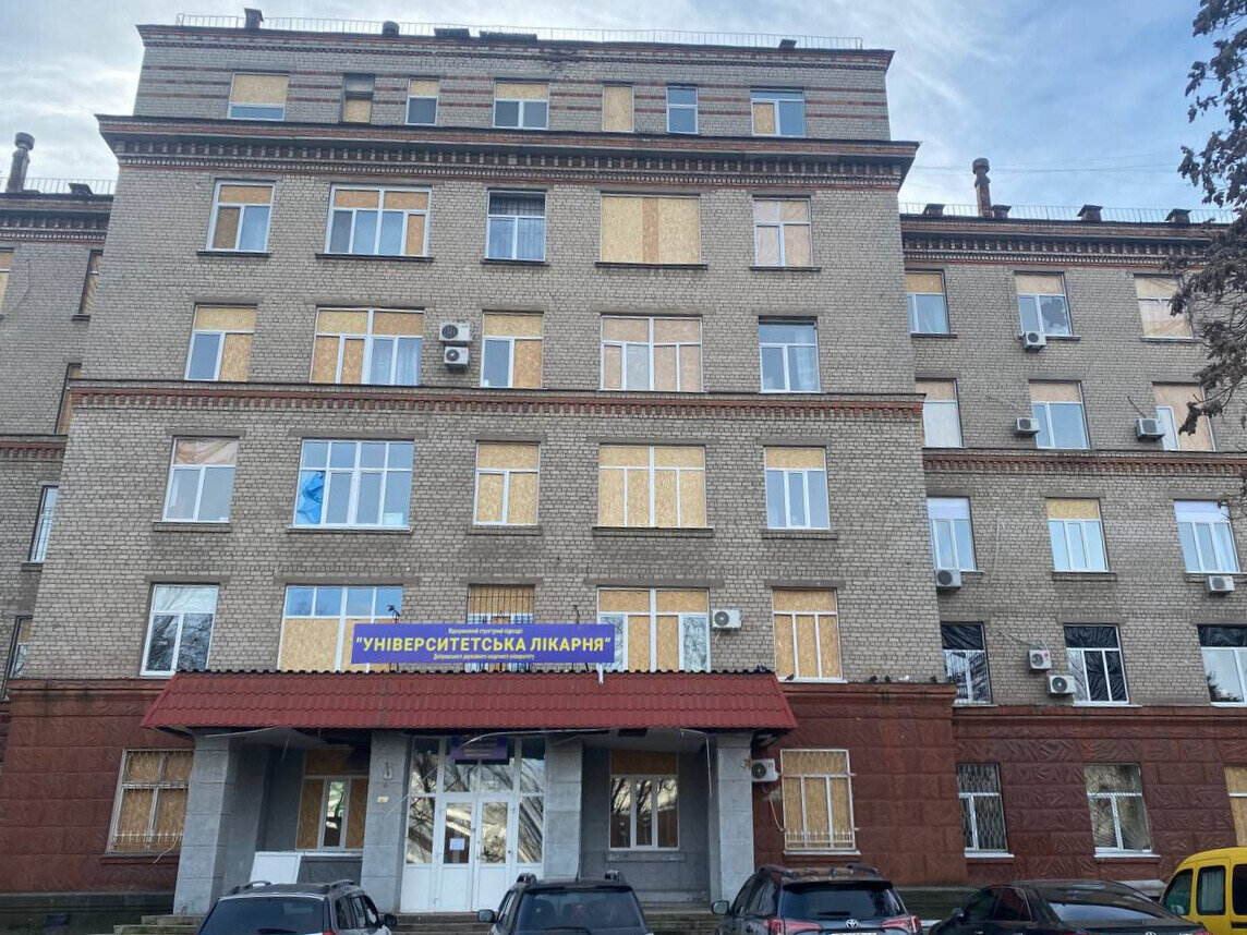 Žiemos spąstuose įkalinti Ukrainos medikai: padėti visiems nebeįmanoma