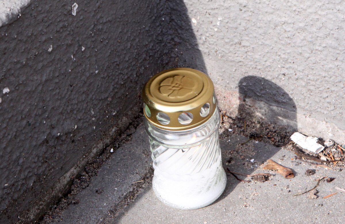 Bute rastas moters kūnas