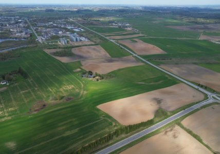 Ne­par­duo­si­te že­mės skly­po Pra­mo­nės par­kui? Val­džia tu­ri pla­ną B