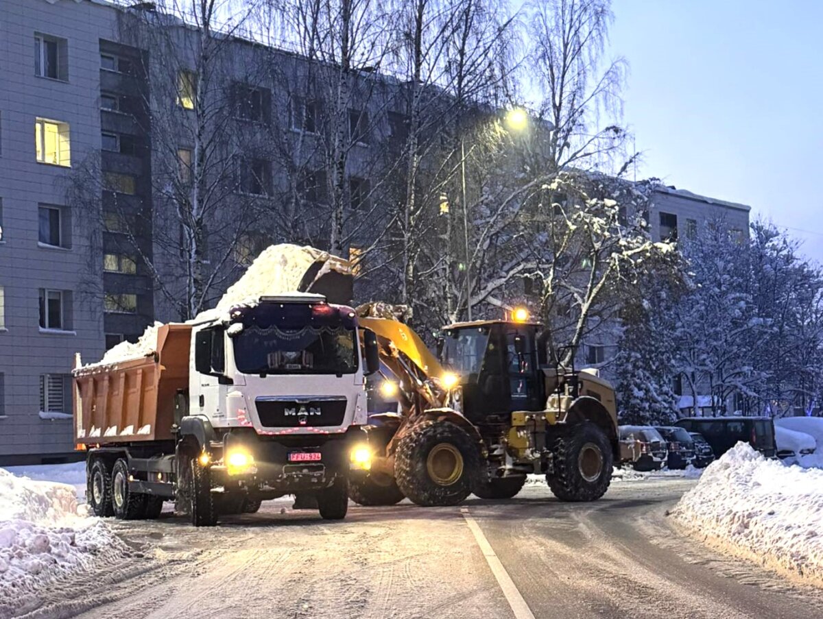 Vaduojant miestą, išvežta apie 25 tūkst. kubinių metrų sniego