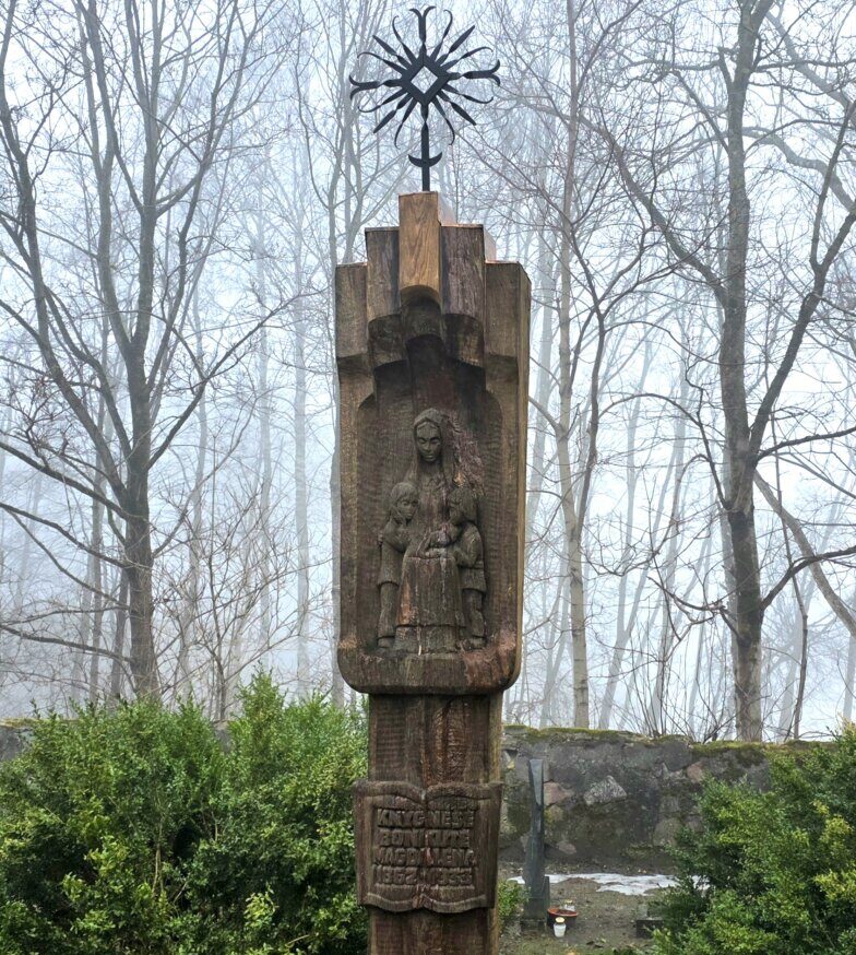 Mo­ters knyg­ne­šės sim­bo­lis – grei­ta­ko­jė Mag­dė