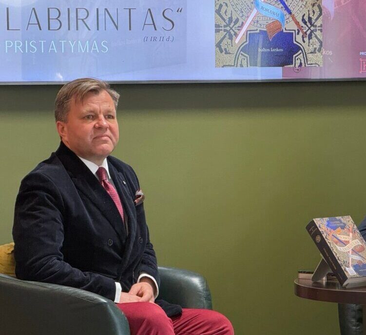 Tarp monetos ir labirinto: pokalbis apie pasirinkimus