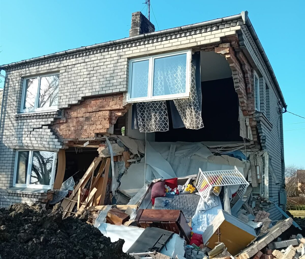 Ta­rė­si dėl pa­gal­bos ne­lai­mių iš­tik­tiems žmo­nėms