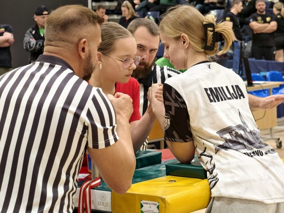 Rietavo „geležinė ranka“ – abiturientė Emilija