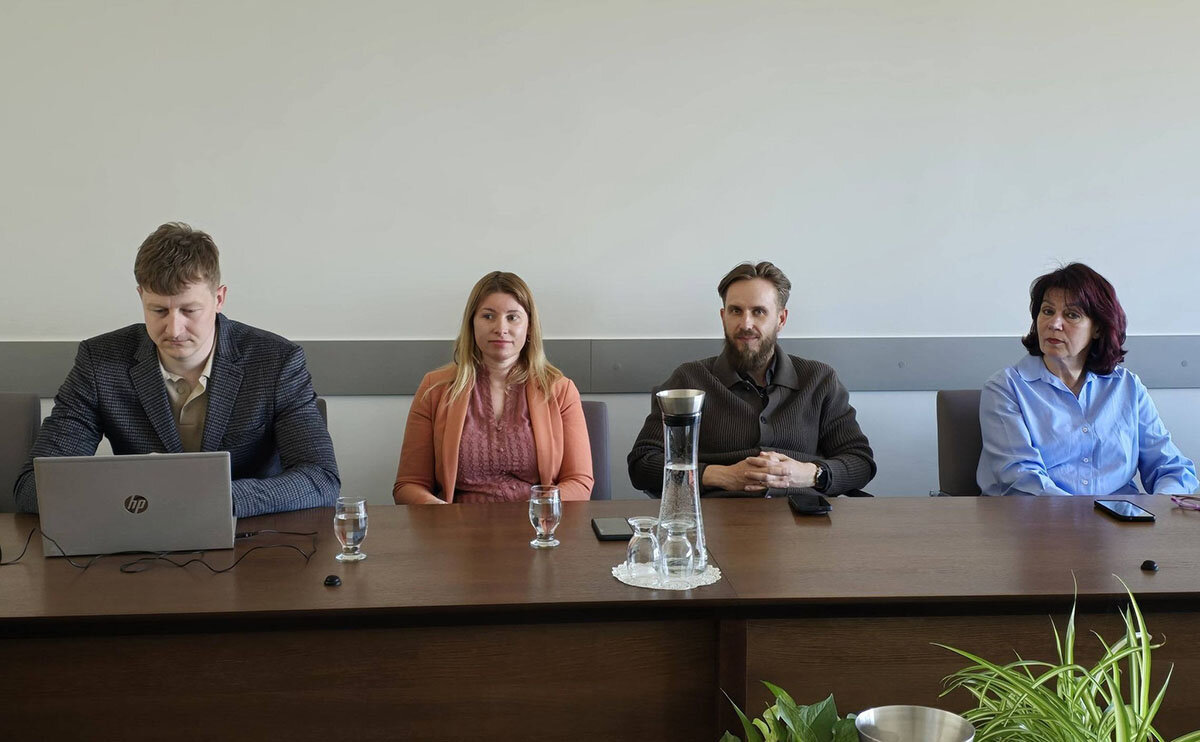 Pa­gal­ba, ga­lin­ti at­ver­ti Pan­do­ros skry­nią