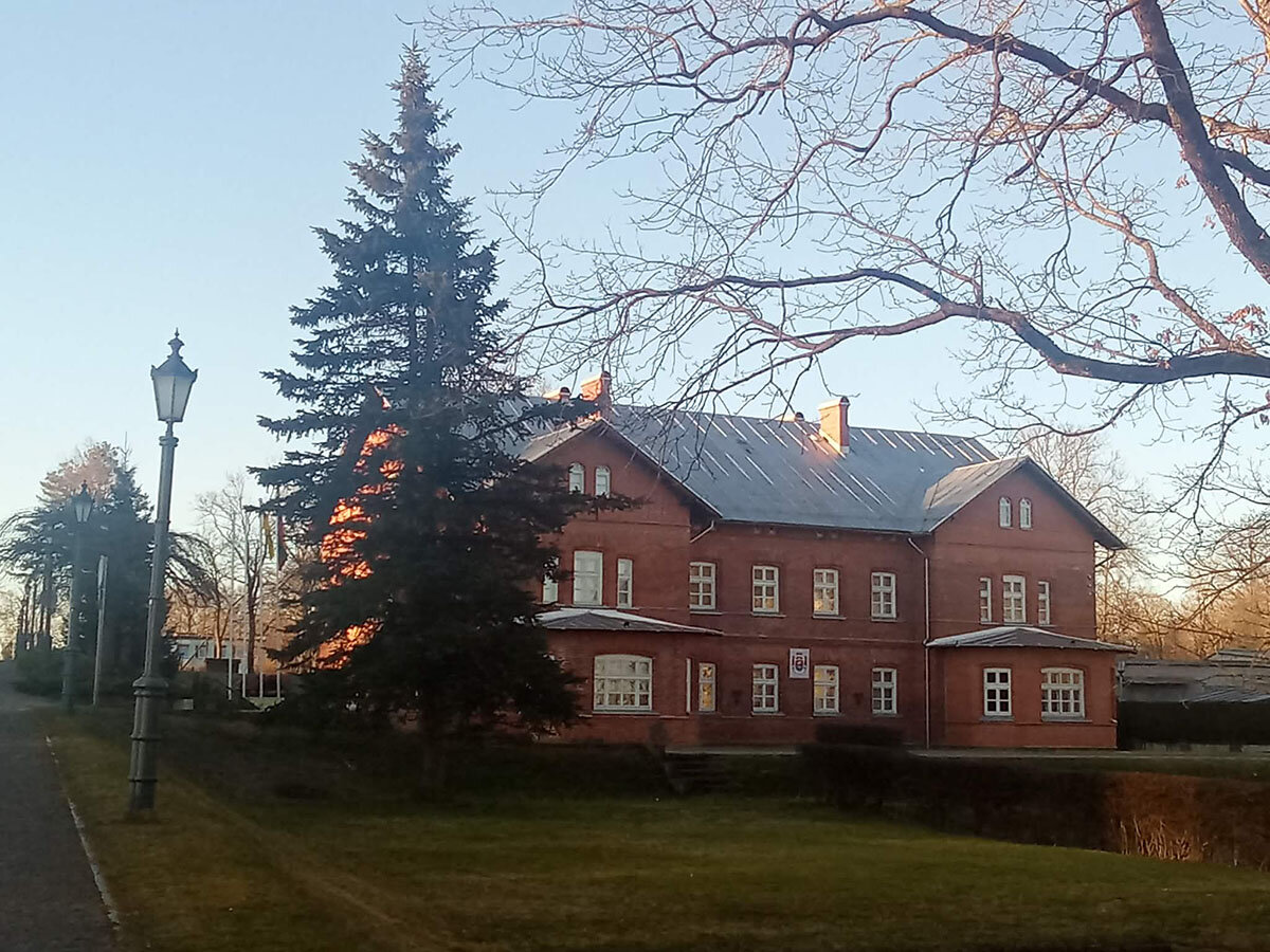 Van­dens dėl se­nos is­to­ri­jos ne­bed­rums­tė